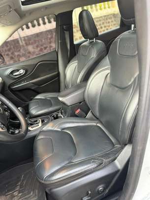 Jeep Cherokee HighLatitude-2016 image 6