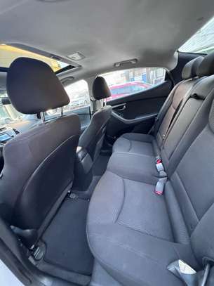 Hyundai Elantra 2016 image 9