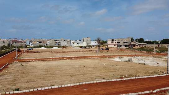 Terrains à vendre à Almadies 2 en TF image 6