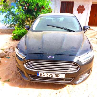 FORD FUSION image 1