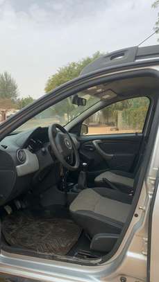 Renault Duster 4x2 image 5