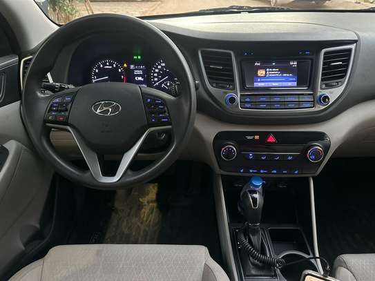 HYUNDAI TUCSON 2016 image 11