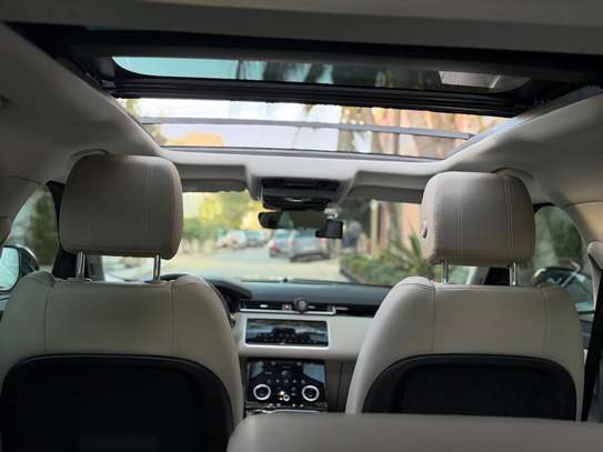 RANG ROVER VELAR 2020 image 10