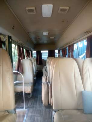 Location Toyota Coaster Diesel – 27 Places image 3