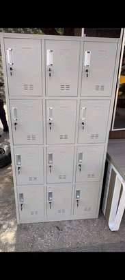 Armoir 2 port image 1