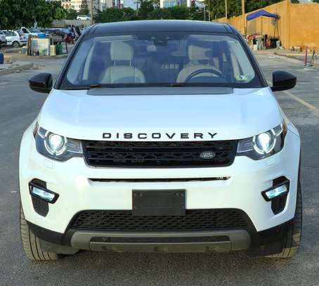 Land Rover Discovery Sport 2017 image 1