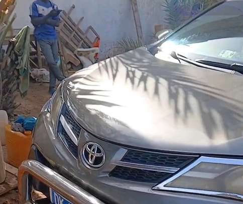 Toyota Rav4 2015 image 10
