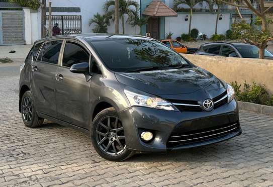 Toyota verso2016 image 6