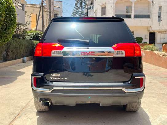 GMC TERRAIN image 12