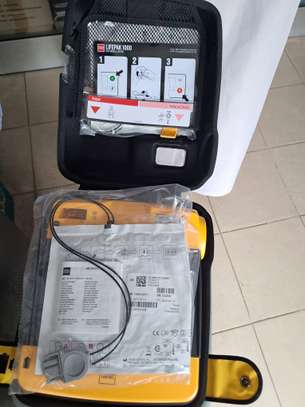 DÉFIBRILLATEUR LIFEPAK 1000 AED AUTOMATIQUE image 1