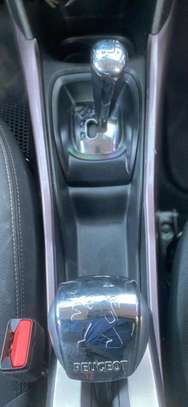 Peugeot 2008 2016 image 2