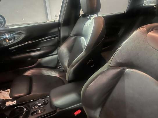 Mini Cooper Clubman 2012 image 10