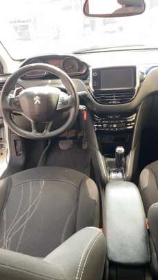 PEUGEOT 208 2015 image 3