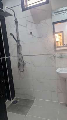 À louer, appartement rez-de-chaussée image 9