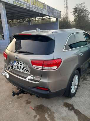 Kia sorento 2017 image 11