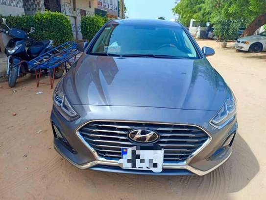 Location Hyundai Sonata 2018 Full option image 4