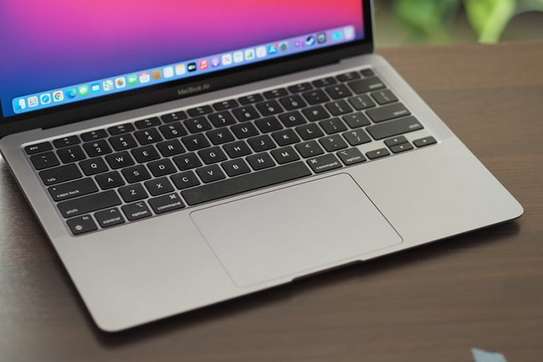 MacBook Air m1 2020 image 2