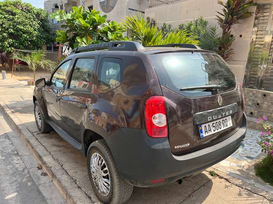 RENAULT DUSTER image 3