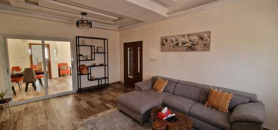 Maison meublée avec piscine privée à Saly ! 🌴☀️ image 3
