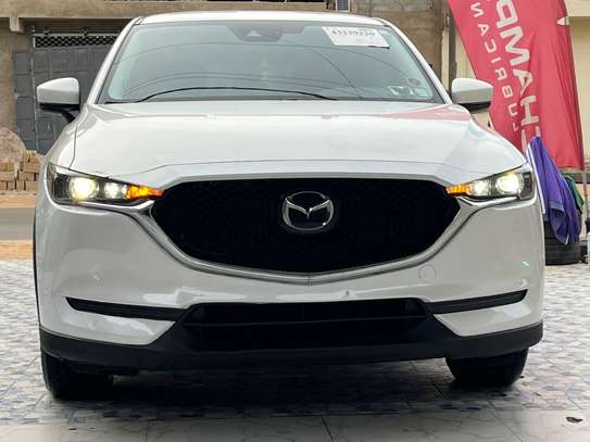 Mazda CX-5 SUV blanc feux LED jantes noires image 2