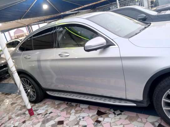 Mercedes GLC 300. ANNÉE 2017 image 5
