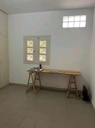 Maison à louer aux Almadies image 8