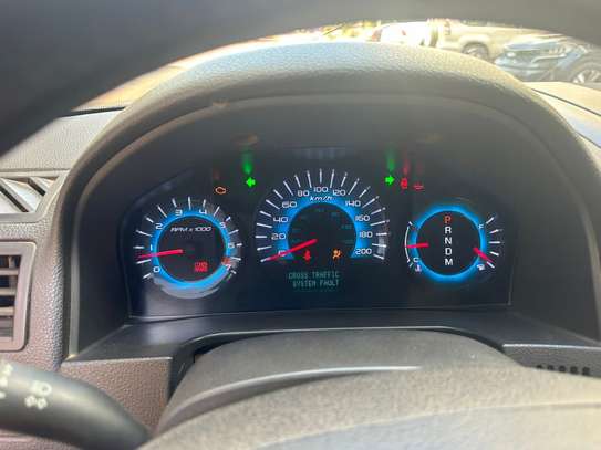 FORD FUSION SE 2012 image 8