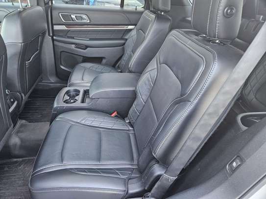 Ford explorer platinium image 10