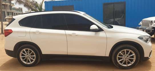 BMW X1 xDrive 18d Steptronic (SUV/tout-terrain) image 2