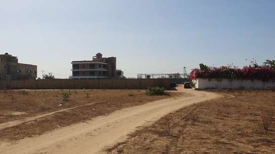 Terrain 915m2 à Saly Portudal, Nouveau Lotissement image 1