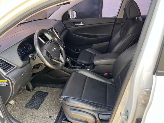 Hyundai Tucson 2.0D 2018 venant Corée image 8