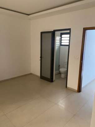 Appartement f3 à MERMOZ image 5