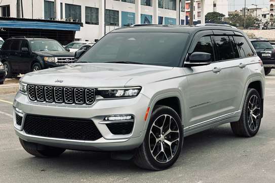 2022 Jeep Grand Cherokee SUMMIT image 1