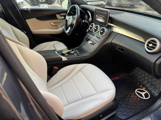 Mercedes C300 2016 image 4
