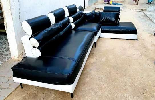 Canape 7 places italienne à bon état image 2