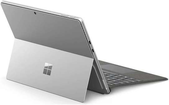 Microsoft Surface Pro 8 2023 image 4