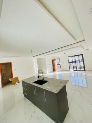 Appartement de type F4 à louer Ngor Virage image 10