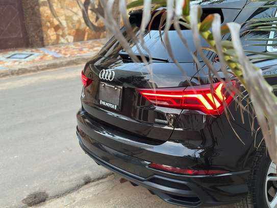 Audi Q3 image 11