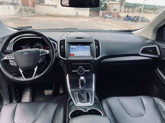 Ford Edge Titanium 2017 4WD V4 image 10