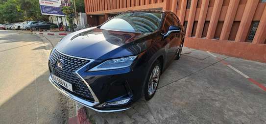 Lexus image 13