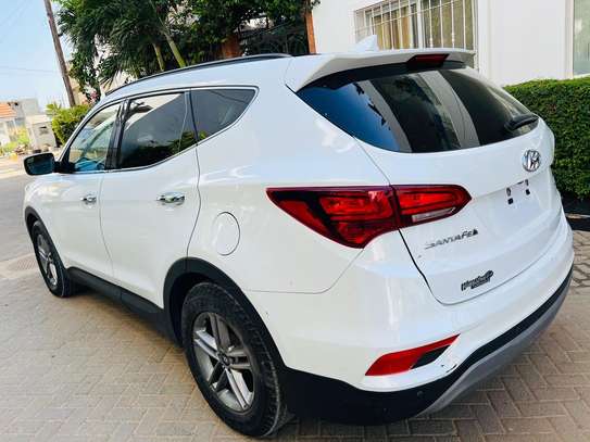 Hyundai santa fe sport 2018 image 4