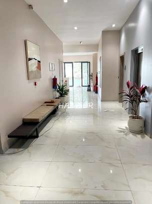Appartement haut standing à louer à Fenêtre Mermoz image 10