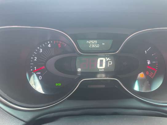 Renault Capture QM3 image 11