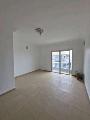 Appartements modernes à Dieuppeul de 3 chambres et salon image 3