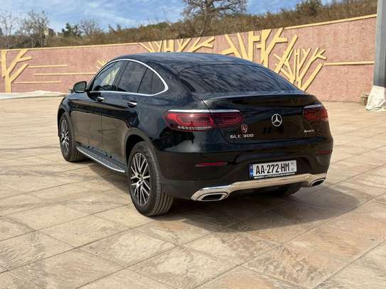 Mercedes GLC 300 4MATIC Coupé Pack AMG 2022 image 5