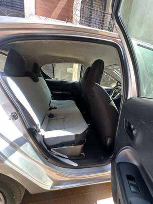 Toyota Prius hybride 2016 image 7