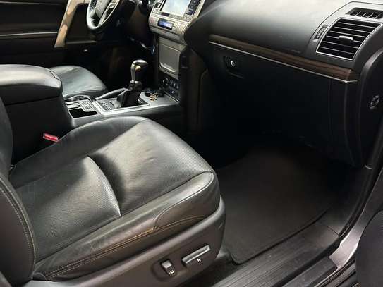 Toyota land cruiser prado image 13