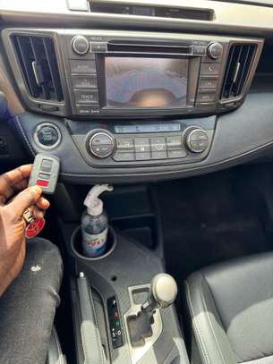 Toyota rav 4 image 4