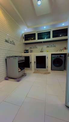 Somptueux Villa F5 avec piscine à louer au virage image 12