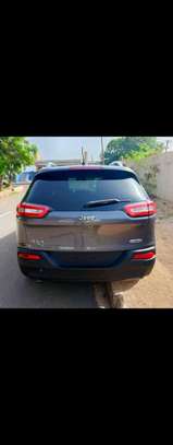 Jeep 4x4 image 1